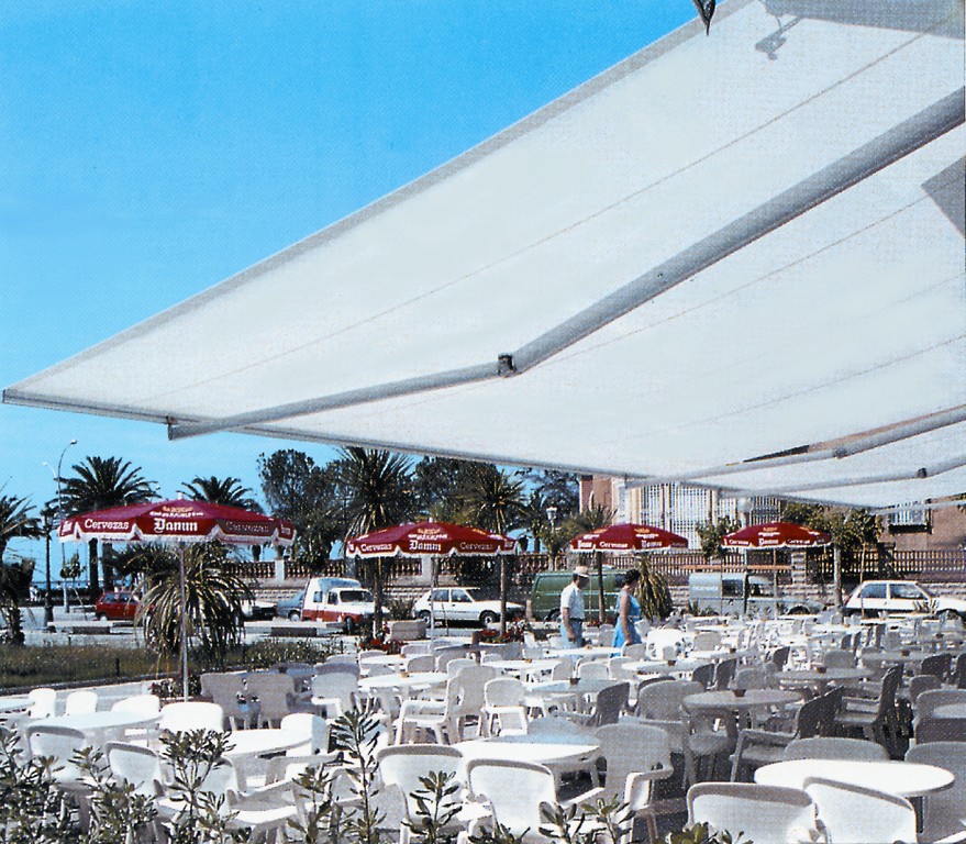 Toldos brazos extensibles Pamplona