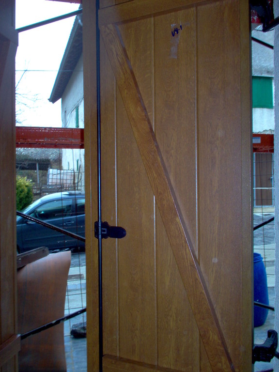 Contraventana rústica tipo "Z"