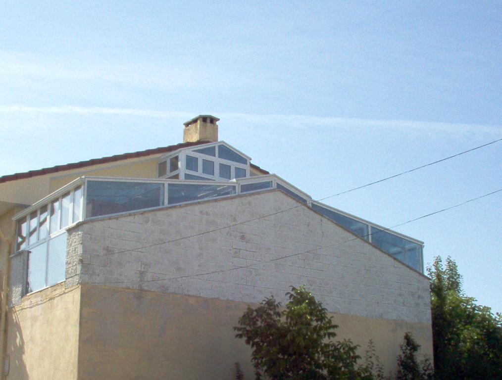Techo de vidrio y aluminio lacado blanco en Mutilva, Navarra