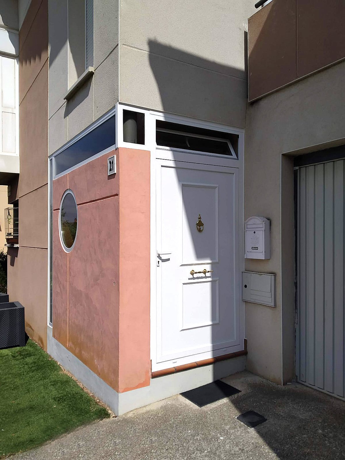 Puertas aluminio panel decorativo aluminio Navarra