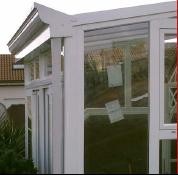 Cerramiento con techo de panel