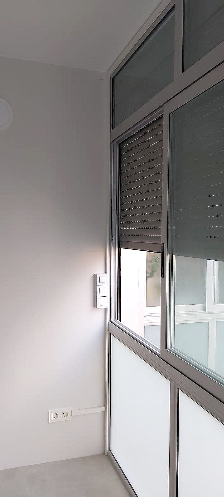 Cajones de persiana exterior en Pamplona