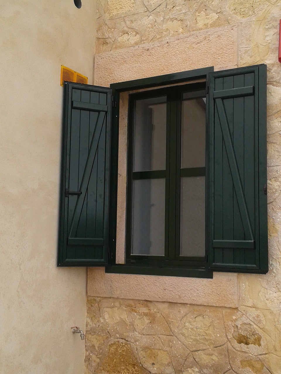 Contraventanas rústicas aluminio Soria