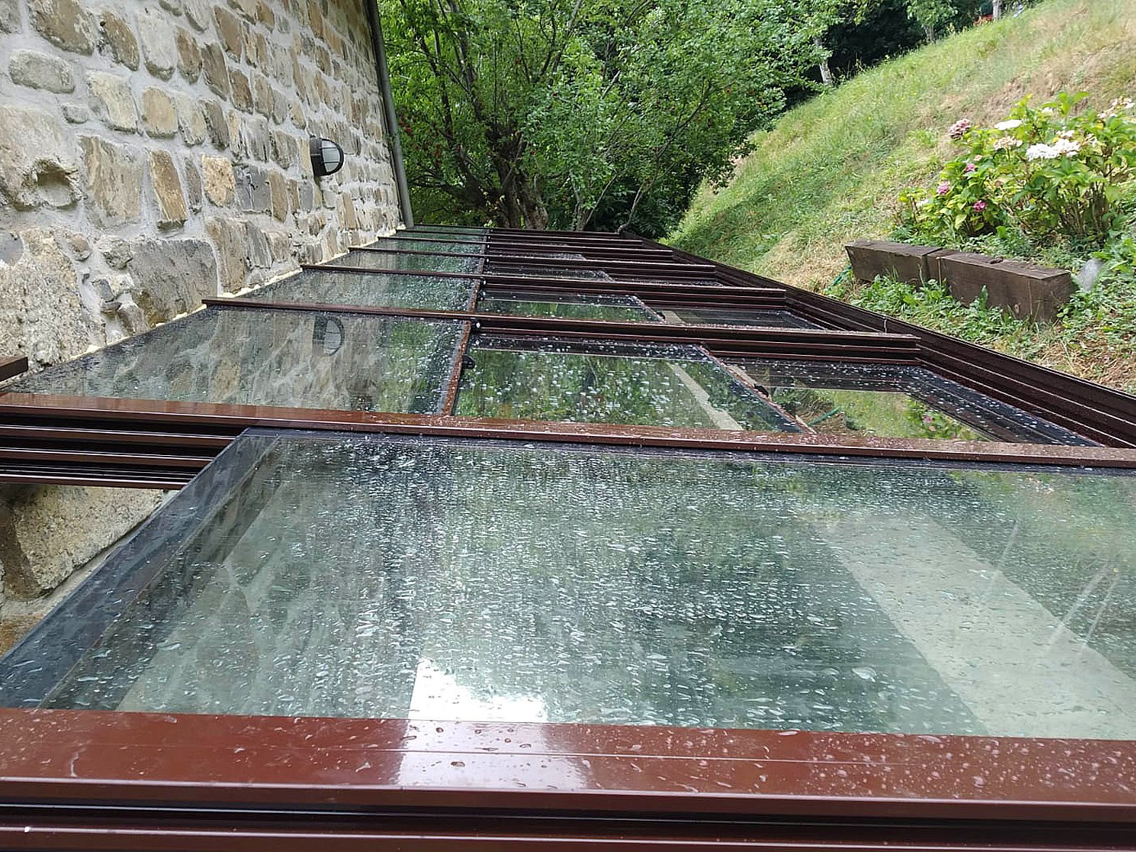 Techos móviles de cristal en Pamplona