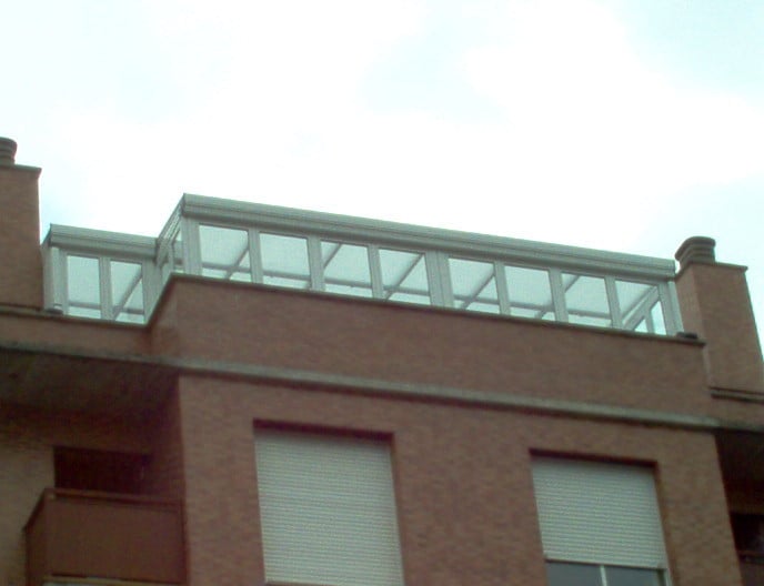 Vista frontal de cerramiento móvil