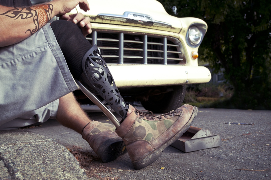 アメリカ　ベスポーク社の義足カバー　ヒューマニックが日本の代理店です