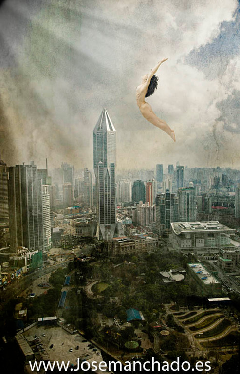 mujeres guerreras, mujeres fantasia, dibujo mujeres fantasía, chicas guerreras, mujeres tatuadas, espadas, brujería, fotomontaje basico, luis royo, achilleos, broom, enki bilal