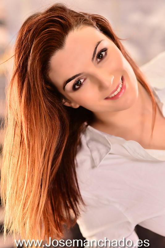 Book modelo, bailarina y actriz