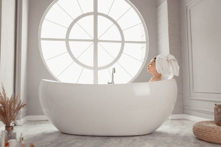 Hoe kun je het beste een luxe badkamer leuk inrichten?