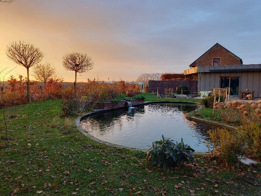 ©la Buissière, D.Sepulchre-la Buissière : Nature et détente au bord de la piscine naturelle