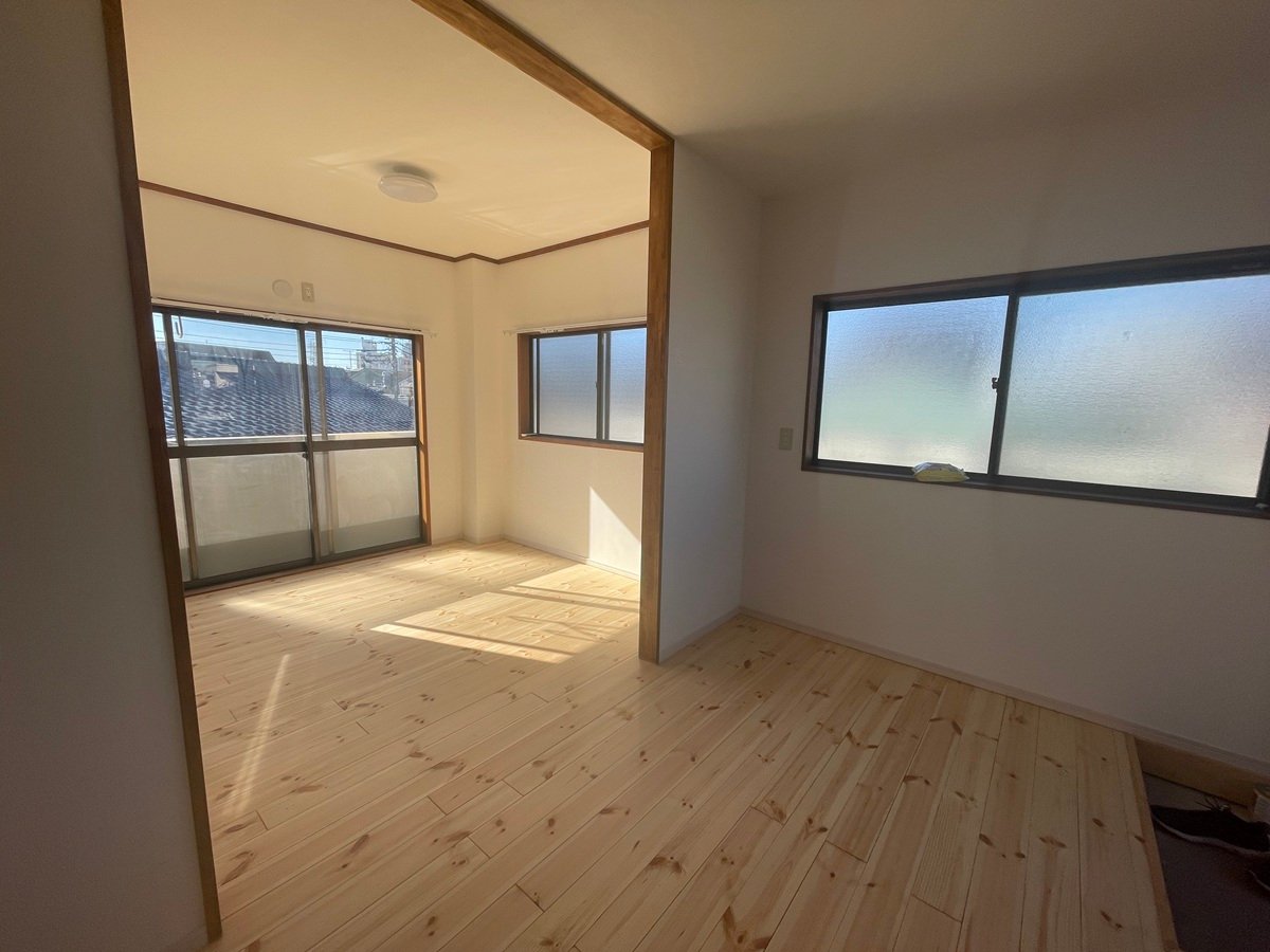 【施工後】和室をフローリングにして広々LDKに。