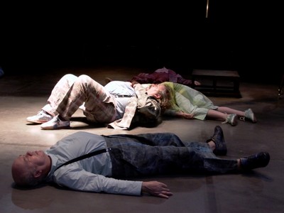 Prhoto du spectacle Les cris, de Christina Mirjol. NTH8, mise en scène Sylvie Mongin-Algan