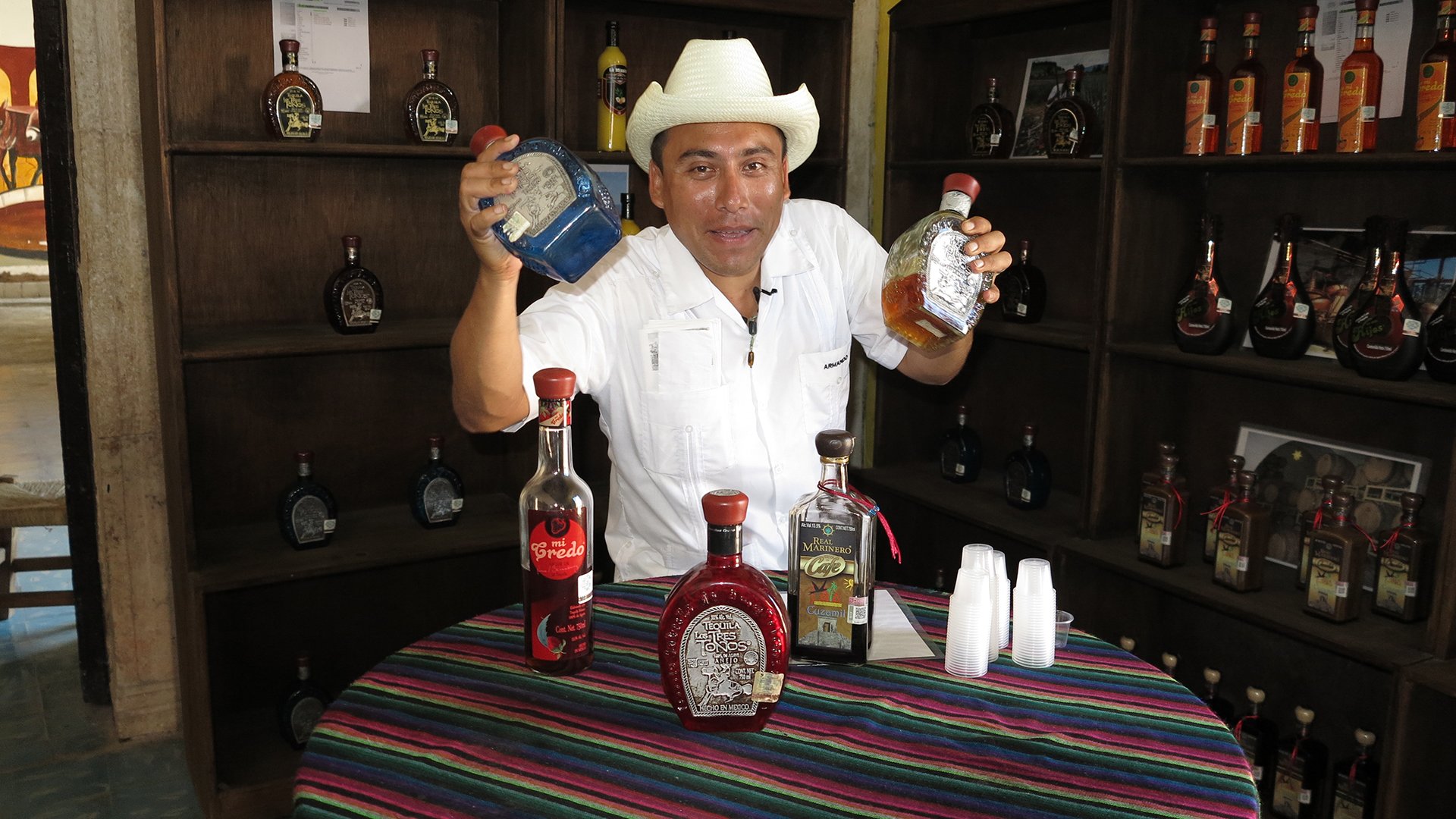 Mexiko: Gratis-Tequila & Baden beim Tempel