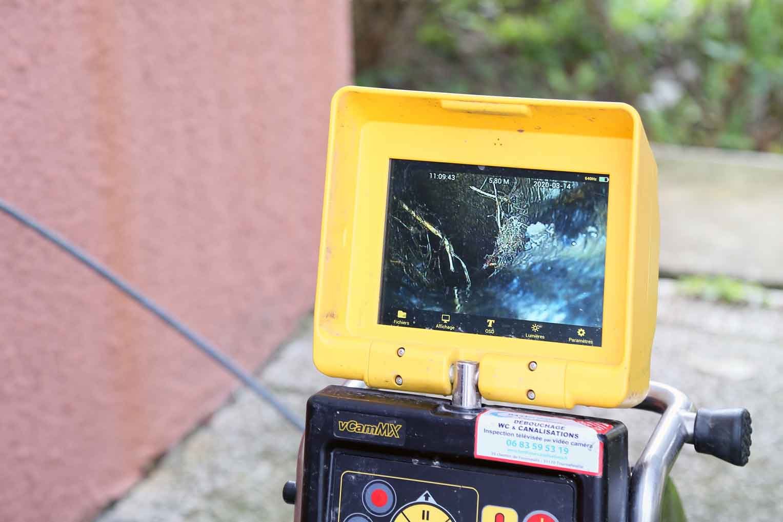 Débouchage canalisation à Saint Lys : qui contacter ?