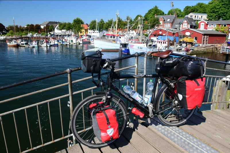 Erste Abkürzung über die Holzbrücke in Eckernförde 