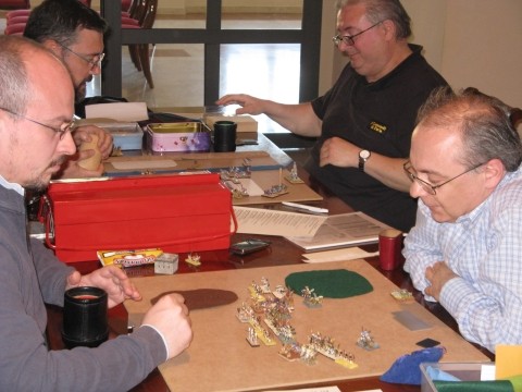 Evidente soddisfazione... in secondo piano.