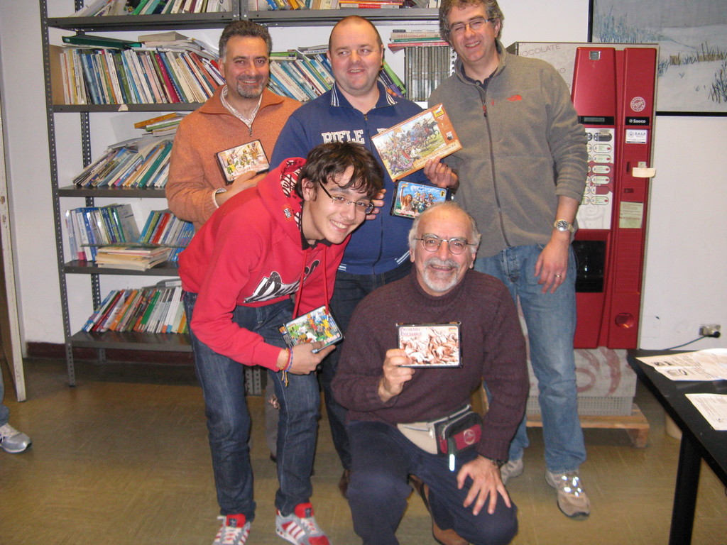 L'espressione traboccante di gioia e felicità dei vincitori dei premi offerti dal negozio X XV Legio di la Spezia.