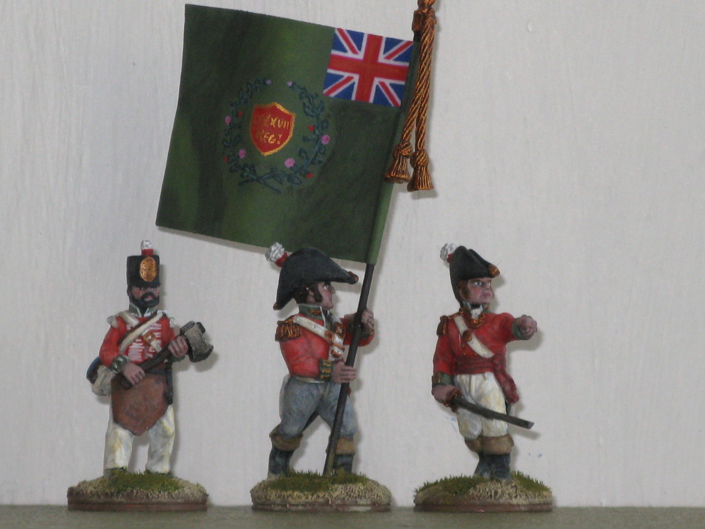 Ufficiale, portabandiera e zappatore. Officer, standardbearer ad sapper.