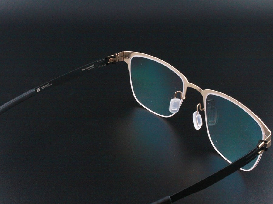 The Lone Wolf col.Rose Black