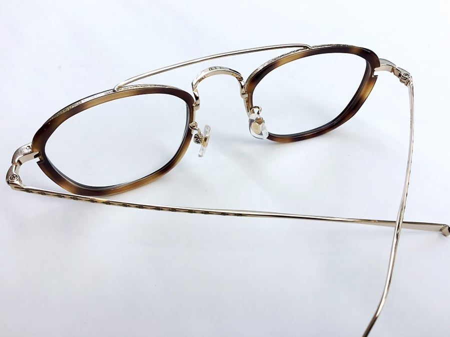 ジェンダーレスアイウェア、ATTRACT（アトラクト）の新作「APC-1418」