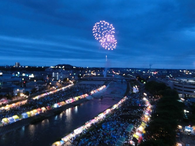 東京インテリア/東京デザインセンター/家具/インテリア/栃木県鹿沼市/さつき祭り/花火大会