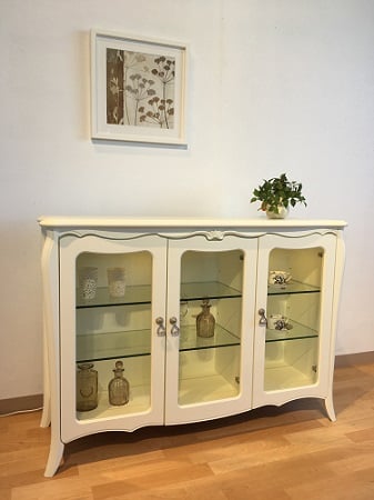 サイドボード　リビング収納　東海家具工業　東京デザインセンター　栃木県家具　鹿沼市　インテリア　家具