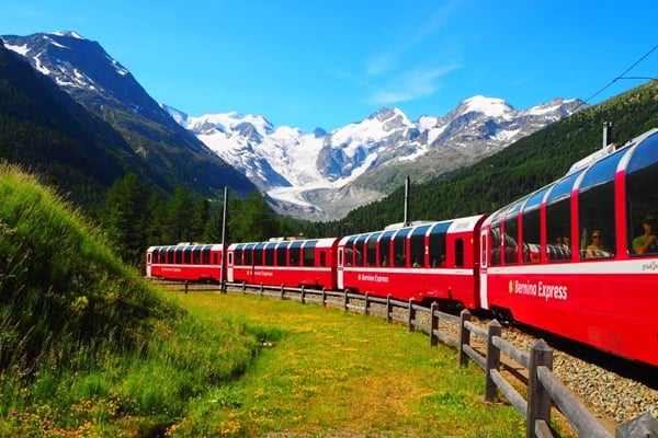 スイス個人旅行と氷河特急の決定版！感動の11日間モデルコース