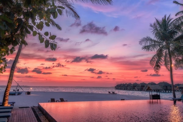 モルディブ＆シンガポール新婚旅行｜水上ヴィラと都市を巡る10日間モデルコース