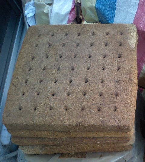 緑化資材　ヤシガラマット