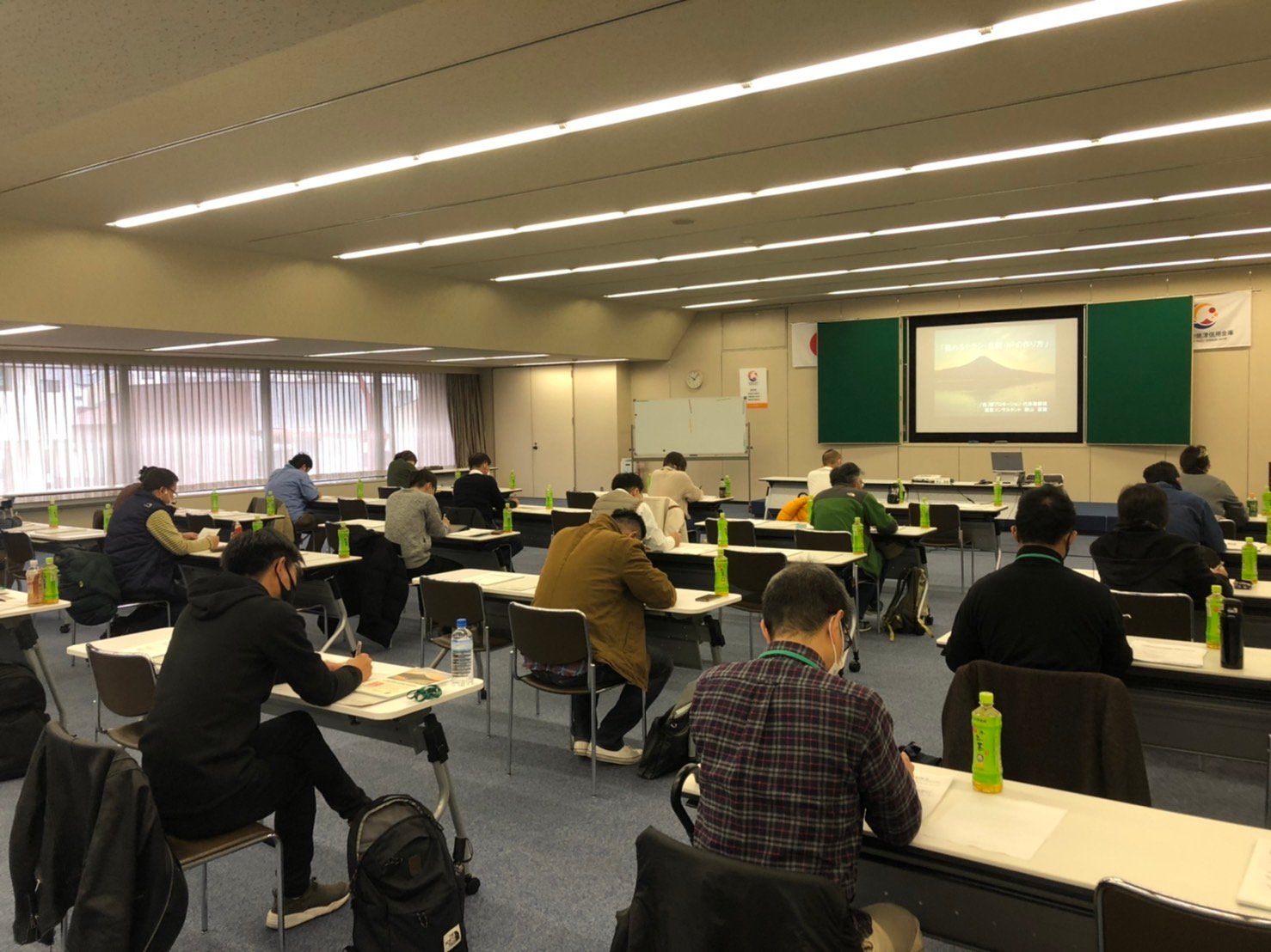 創業セミナー「営業・販売戦略」売れるチラシ・名刺・HP・SNSの作り方・活用のしかた講師実績