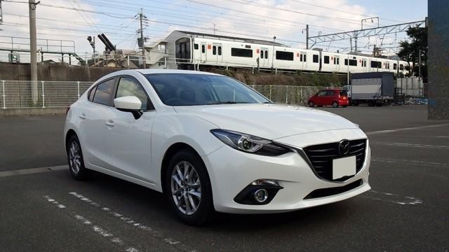 31枚目はemojinobuta様の新しい相棒、アクセラセダン15Sツーリング！