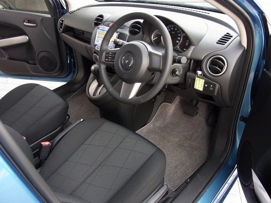 デミオインテリア