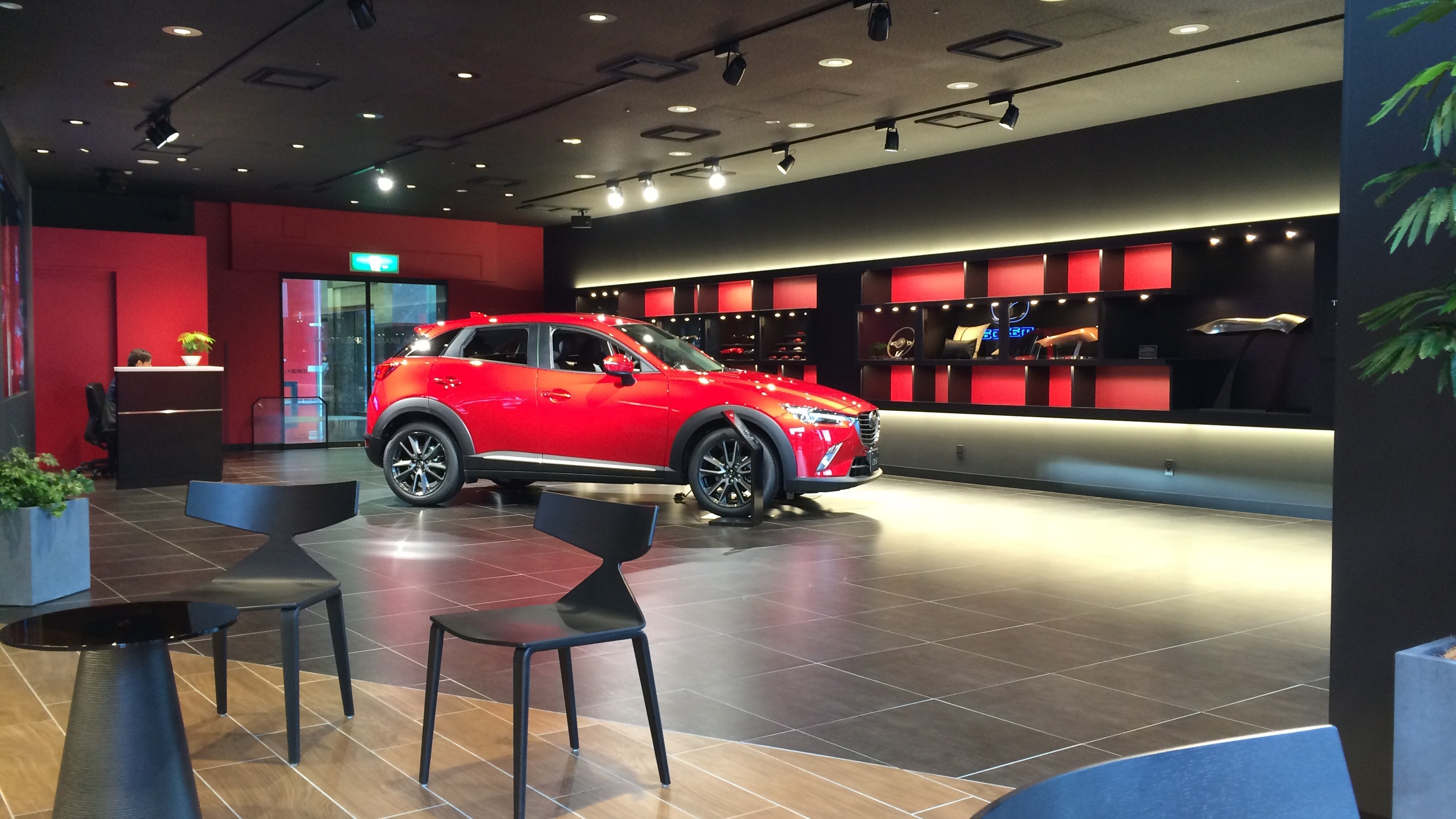 マツダブランドスペース大阪