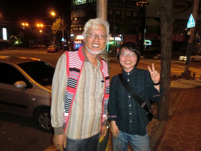 イ・チュンウ先生と三浦さん（公州