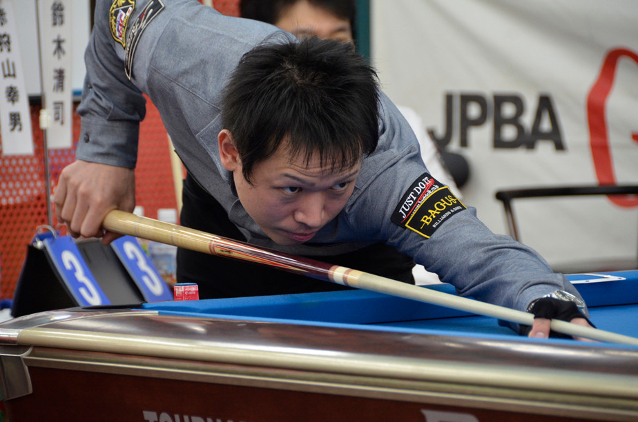 優勝・赤狩山幸男