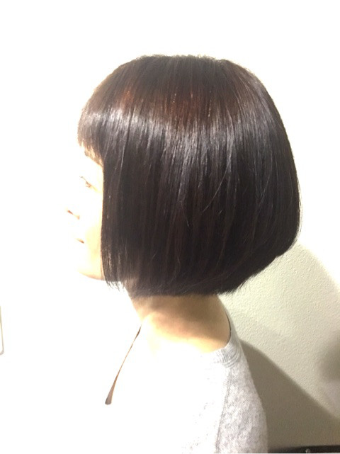 配合したコラーゲンタンパクで水分油分のバランスが取れてまるで子供ちゃんの毛のようです。