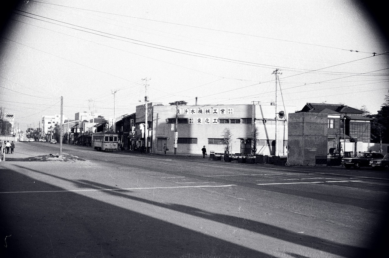 １９６６年　まだ高速道路ができる前の上大崎交差点