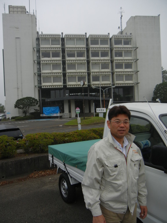 愛車の産業振興号で出勤