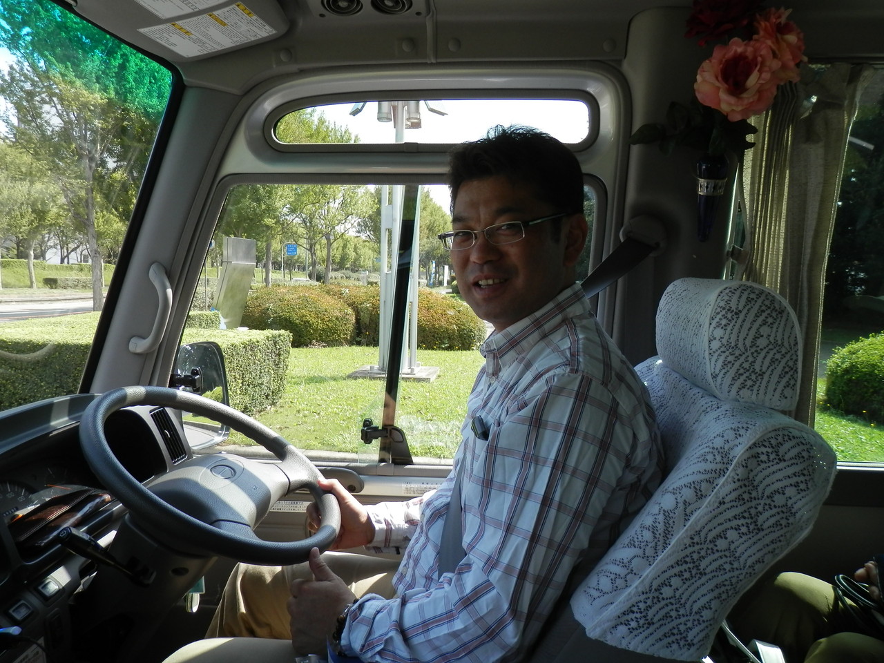 マイクロバスの運転も