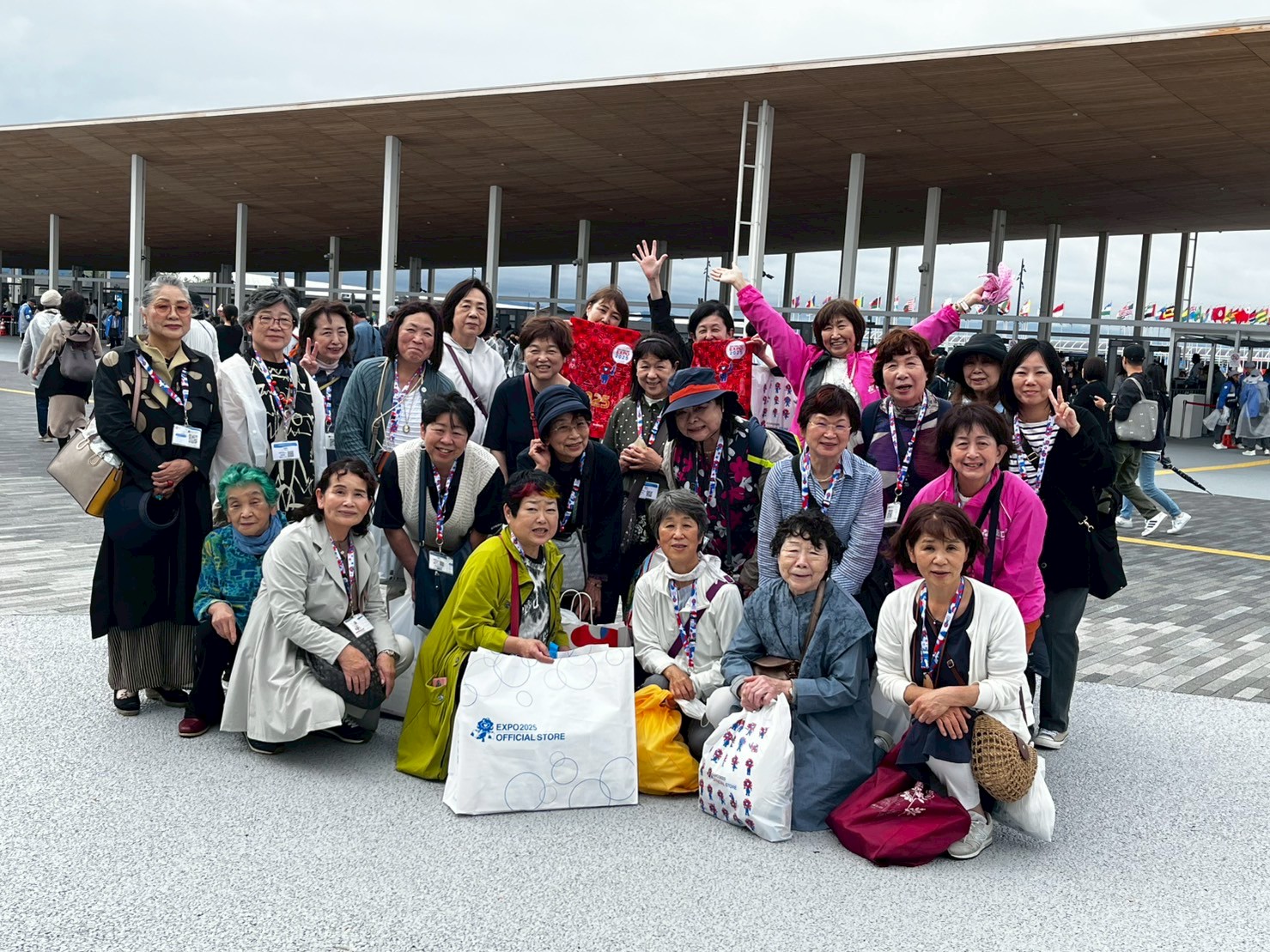 6月3、4日に「大阪・関西万博」を視察しました。海外パビリオンを見学して会場の雰囲気を楽しみました。