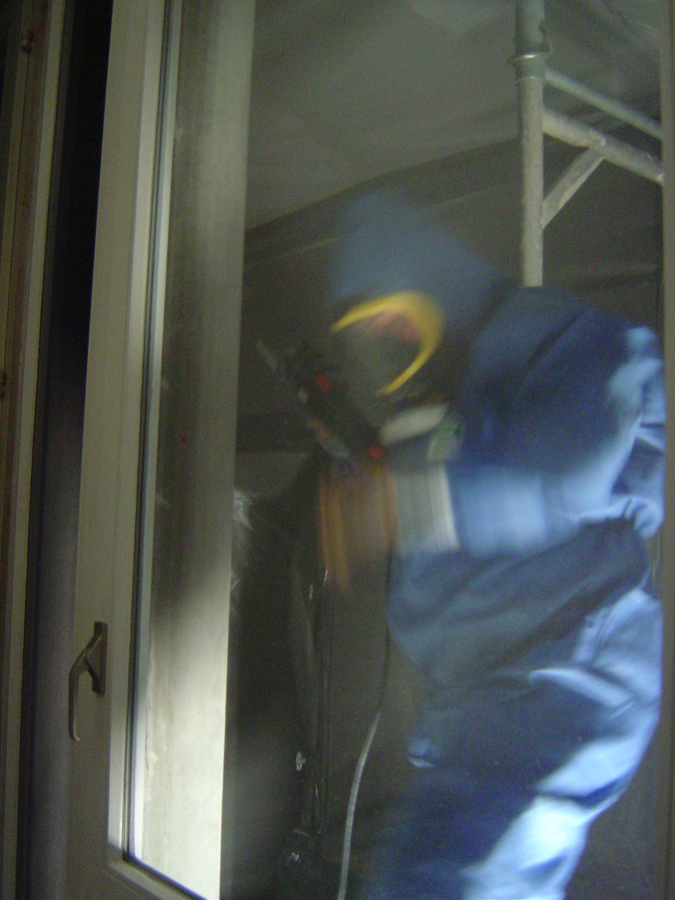 LINDENTHAL Umweltdienstleistungen: Schadstoffsanierung / Entfernung PCB-haltiger Fugen