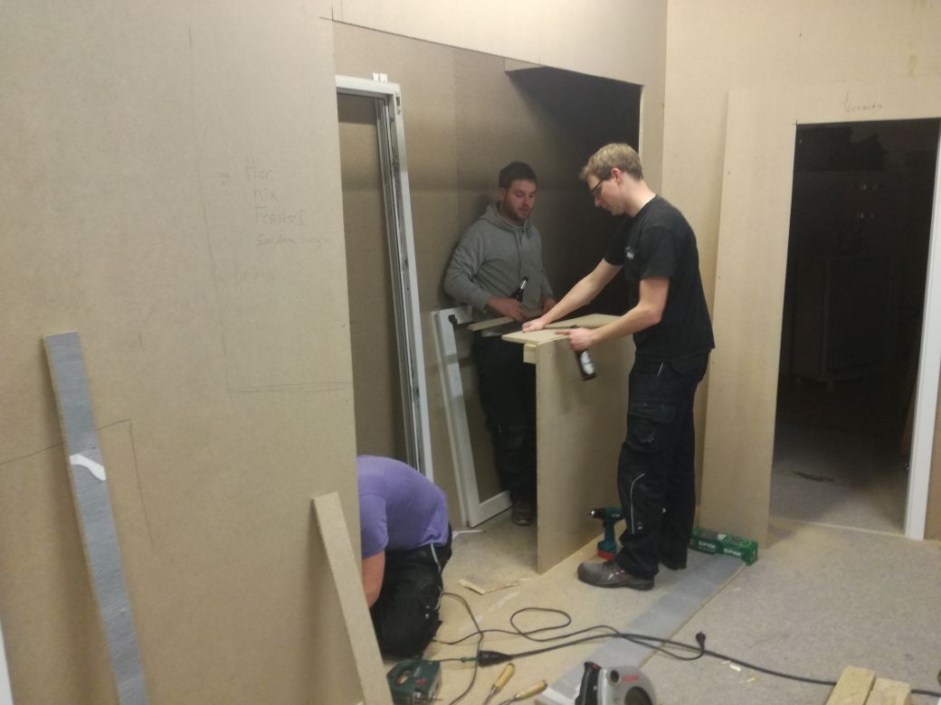 Chef 2 ( unten links ) unser Tülle!