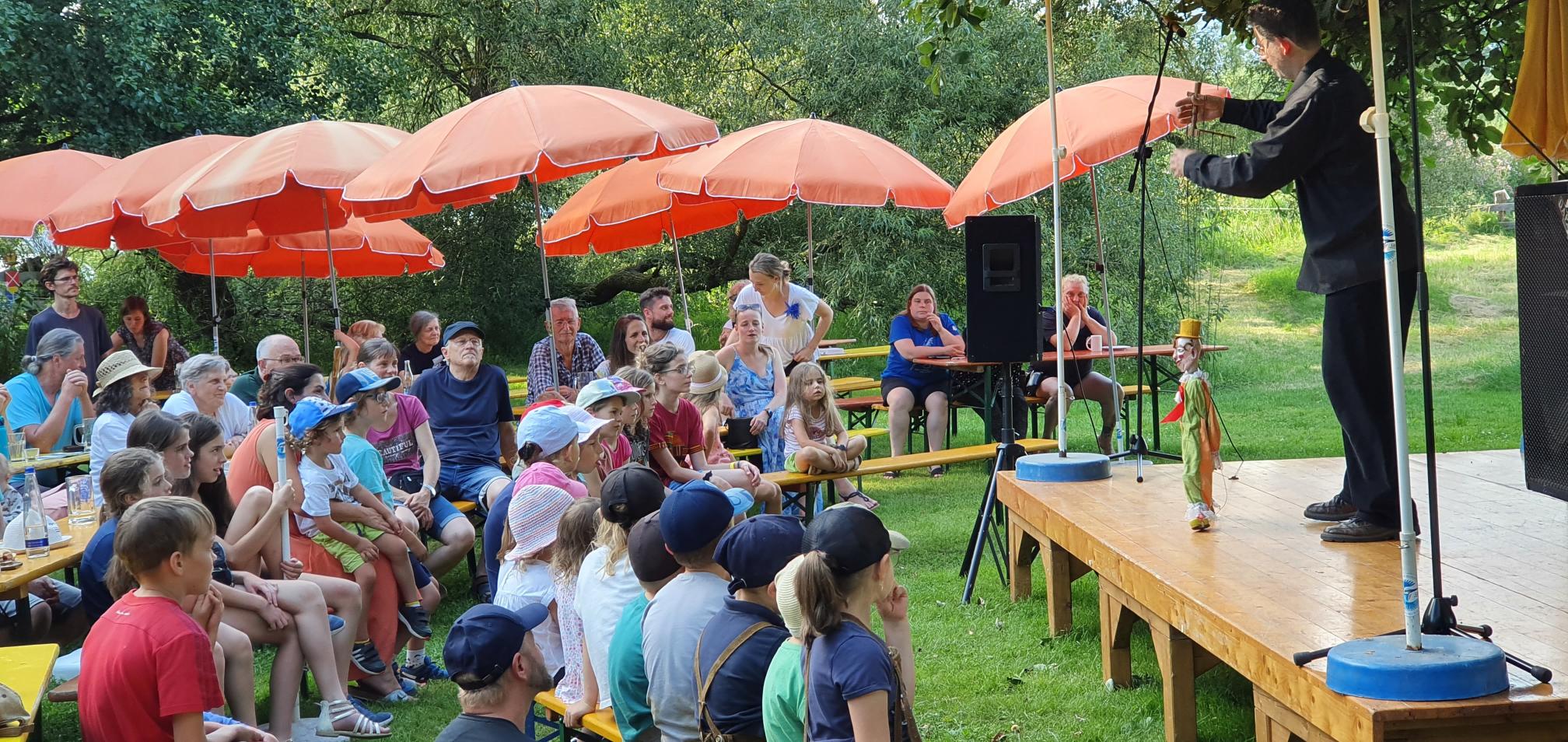 Clown des Marionettentheaters