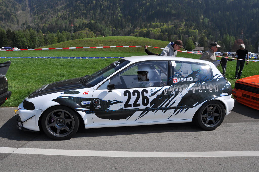 Markus Balmer in der Startaufstellung zu den Rennläufen