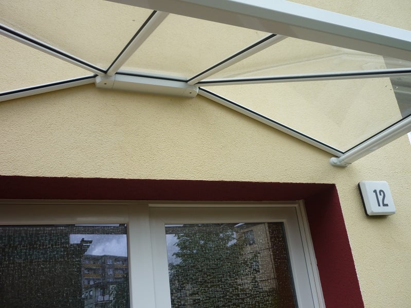 Vordach aus Aluminium "Buxtehude" (2) - Foto: KÄPPLER BauTischlerei