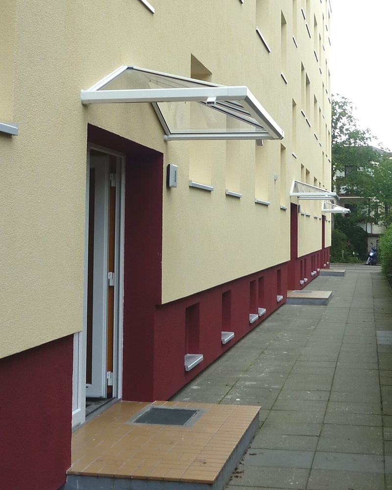 Vordach aus Aluminium "Buxtehude" (1) - Foto: KÄPPLER BauTischlerei