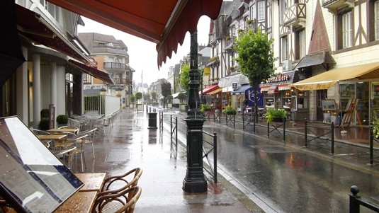 Cabourg sous la pluie.
