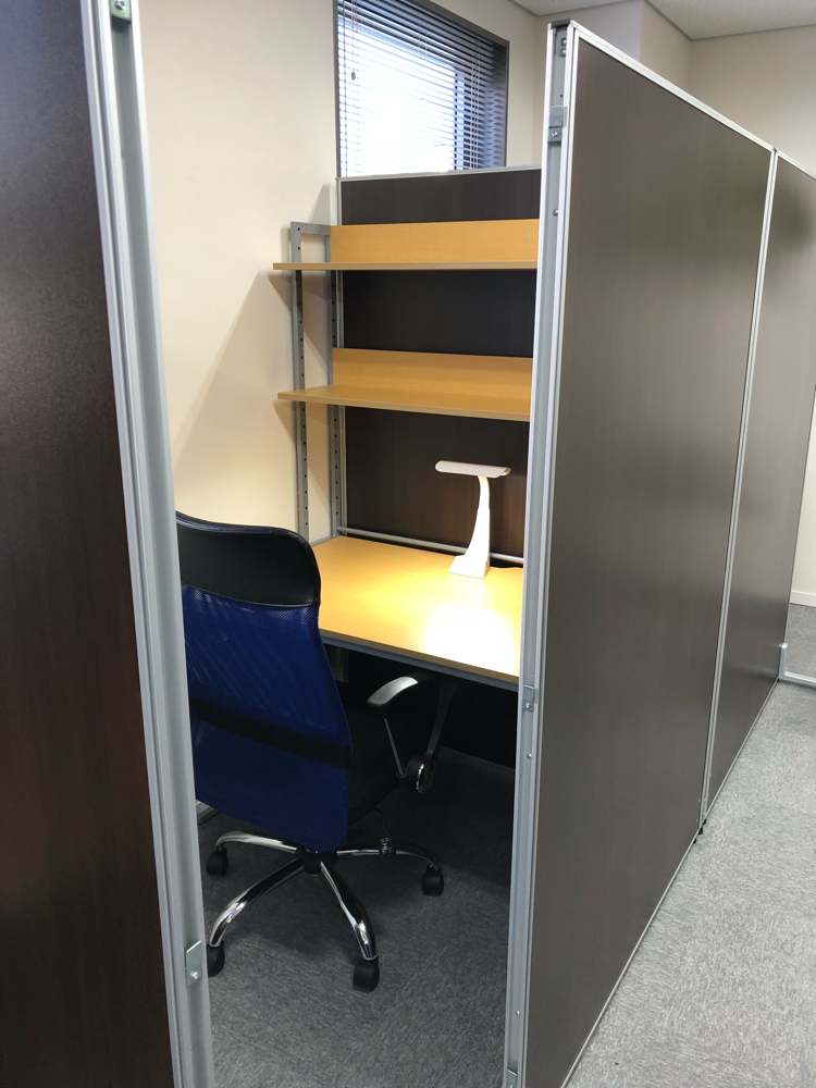 Seat C  (個室タイプ、120cm）