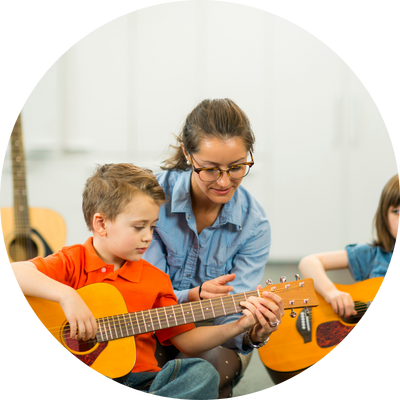 Wie flexibel sind die Unterrichtszeiten beim Gitarrenunterricht in Nürnberg bei Music Secrets?