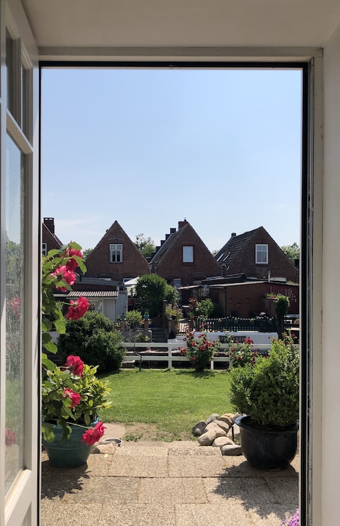 Von der Küche geht es auf die Terrasse